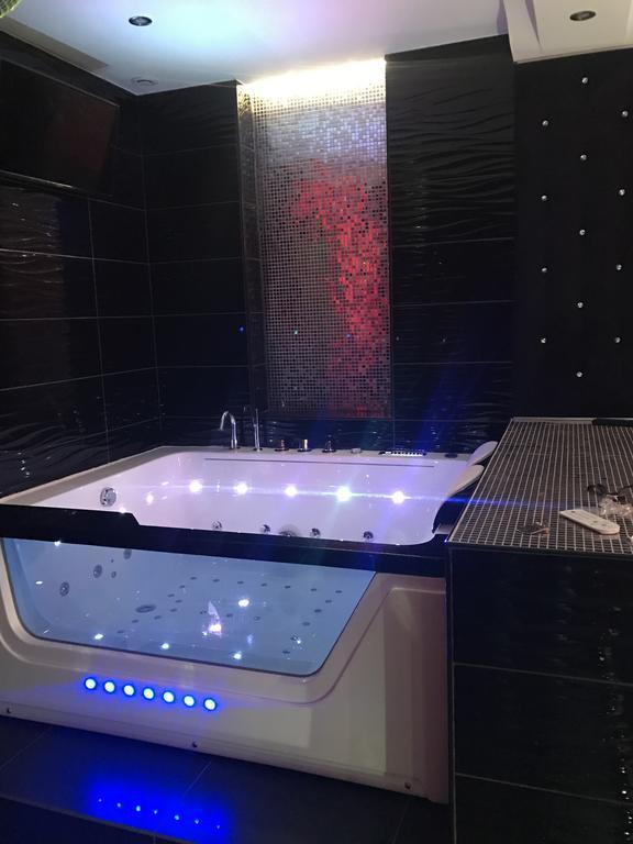 Le Love Spa Lyon Exterior photo